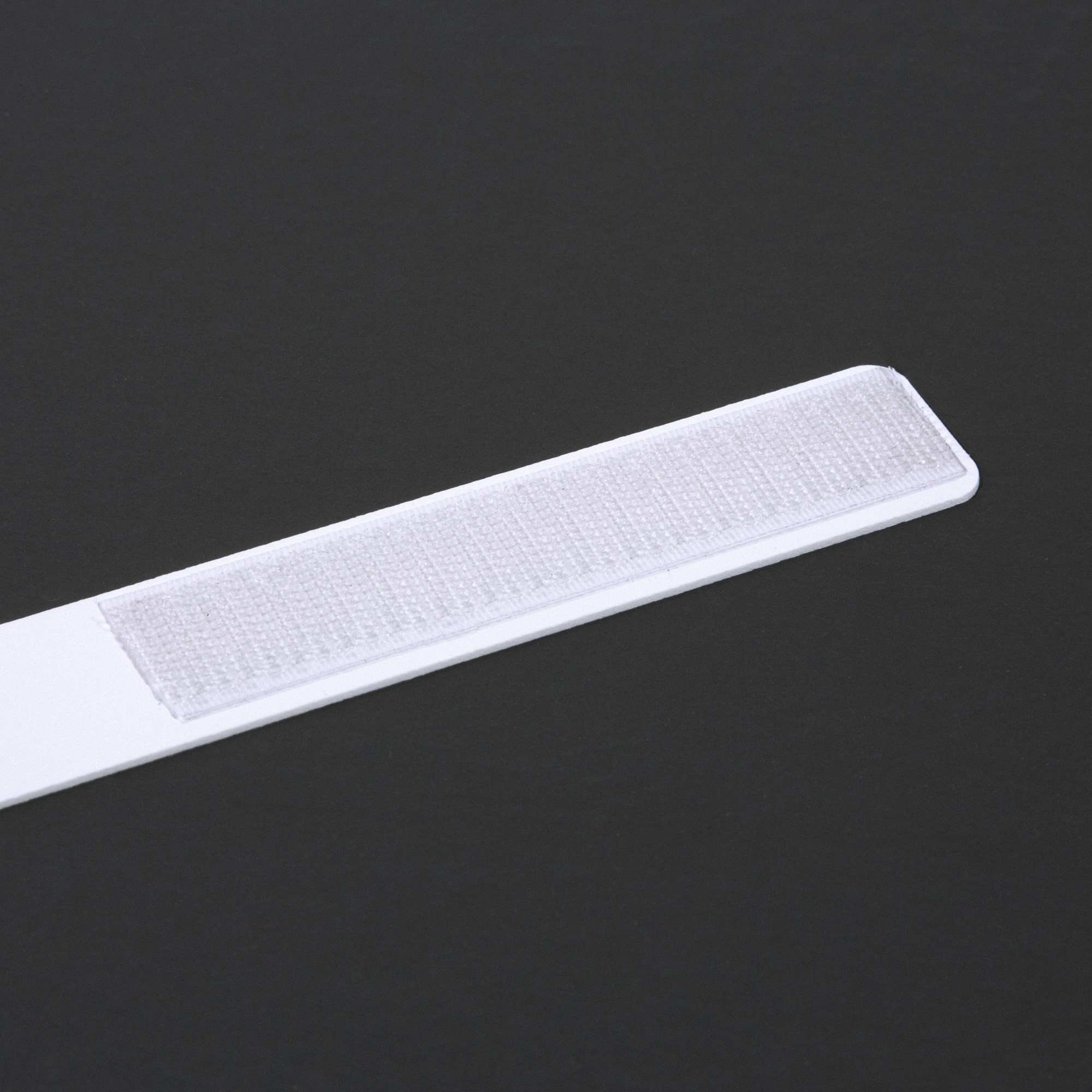 Stirnband_Klebestreifen